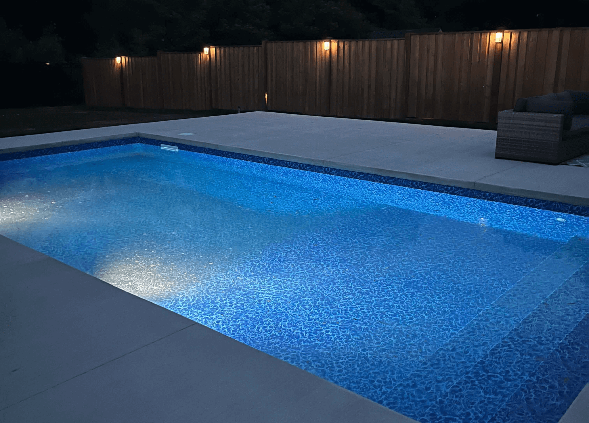 swimming pool opening and closing near me